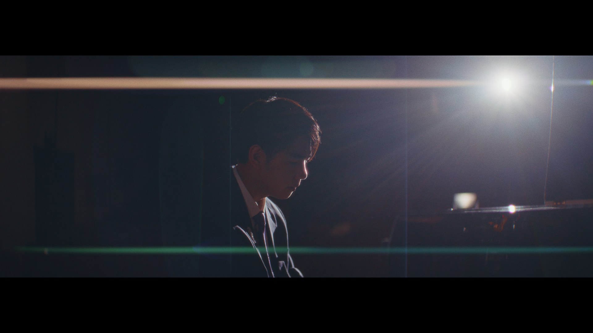 风往何处 — film still 5